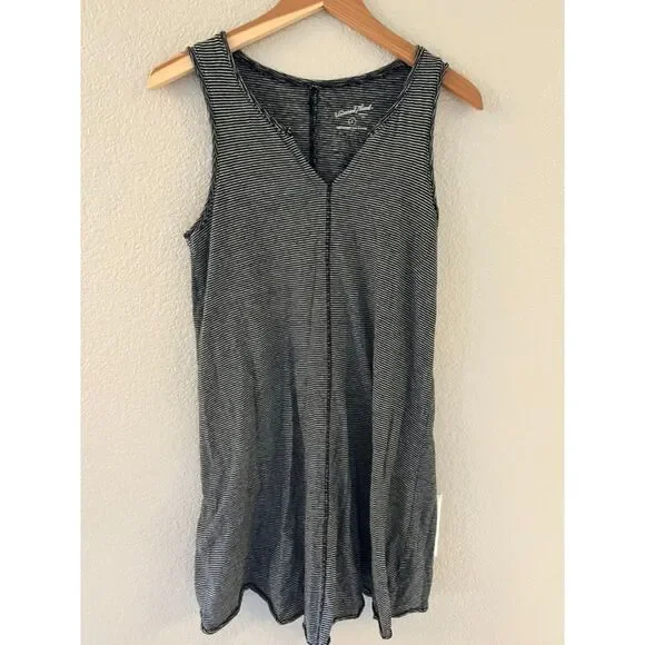 Universal Thread Black White Striped Tank Top T-shirt Dress Cotton Small - Picture 1 of 3